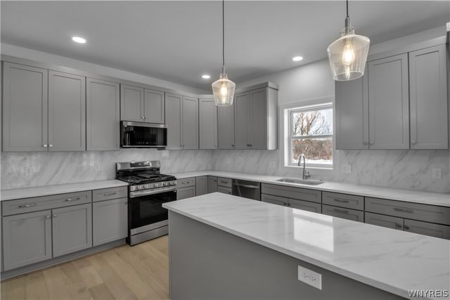 3849 Mapleton Road, Wheatfield, NY 14120