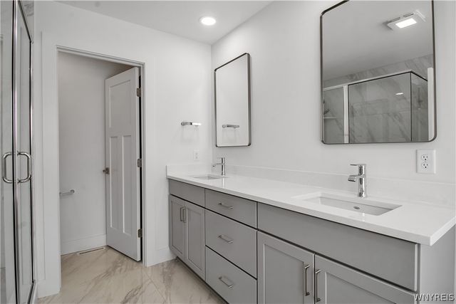 3849 Mapleton Road, Wheatfield, NY 14120