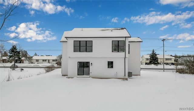 3849 Mapleton Road, Wheatfield, NY 14120