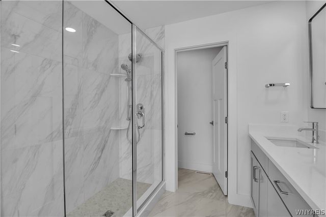 3849 Mapleton Road, Wheatfield, NY 14120