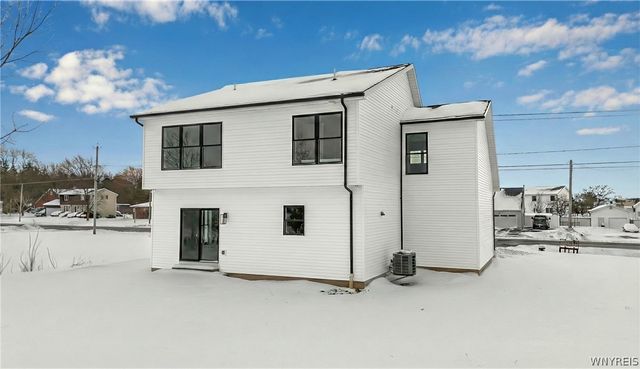 3849 Mapleton Road, Wheatfield, NY 14120