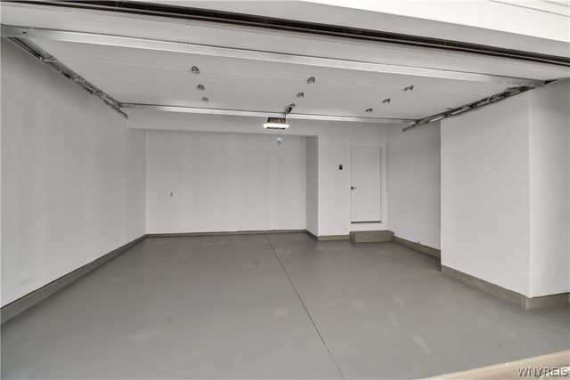 3849 Mapleton Road, Wheatfield, NY 14120