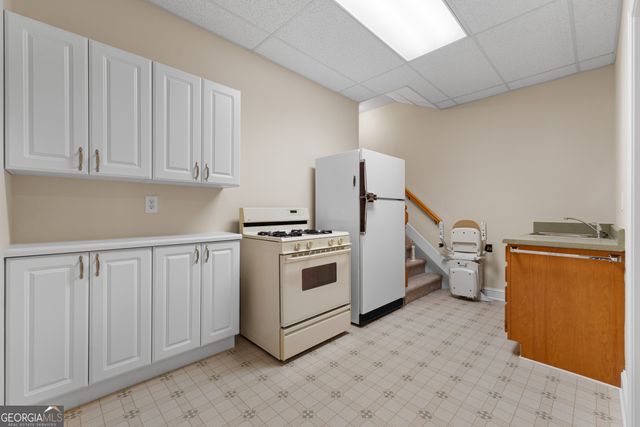 106 Manor Way, Carrollton, GA 30117
