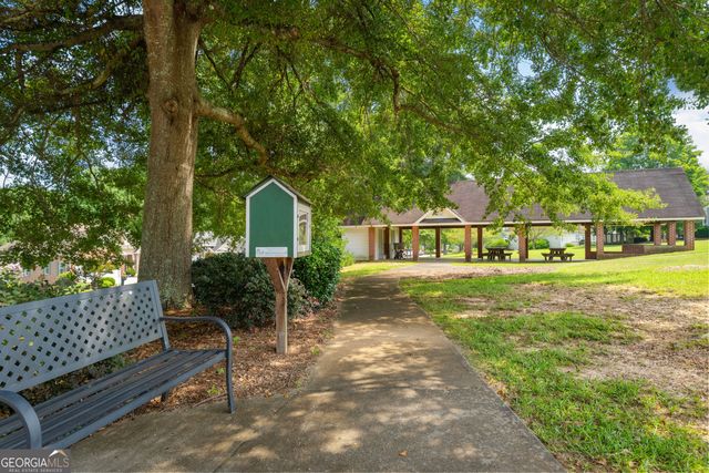 106 Manor Way, Carrollton, GA 30117