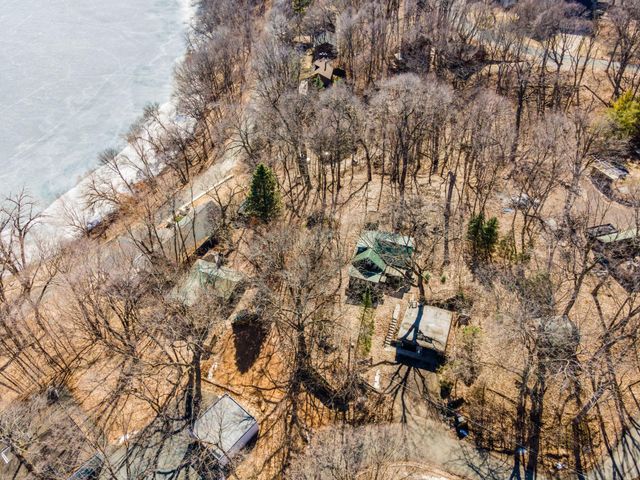 6711 & 6701 Mohawk Drive, Chanhassen, MN 55317