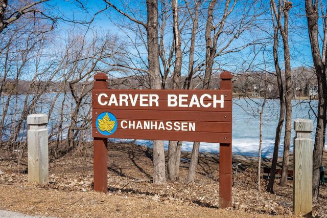 6711 & 6701 Mohawk Drive, Chanhassen, MN 55317