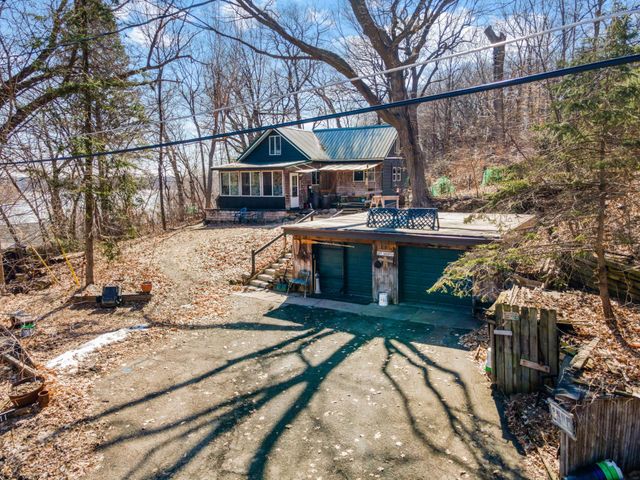 6711 & 6701 Mohawk Drive, Chanhassen, MN 55317