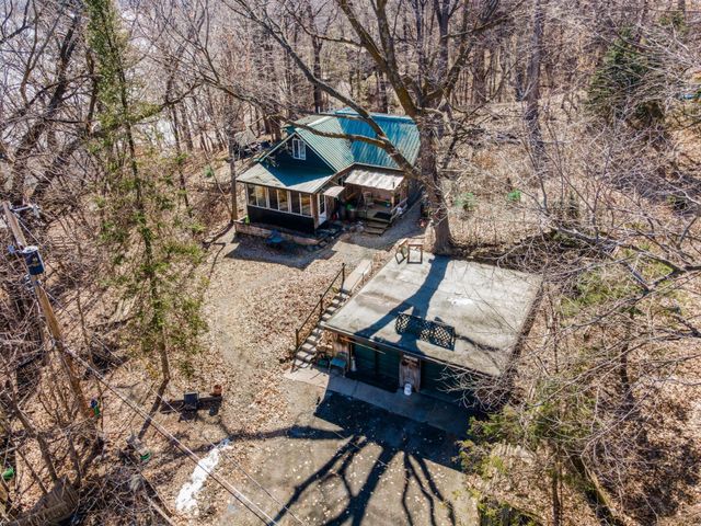 6711 & 6701 Mohawk Drive, Chanhassen, MN 55317