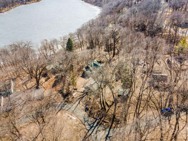 6711 & 6701 Mohawk Drive, Chanhassen, MN 55317