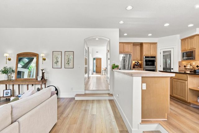3835 Deer Ridge Ln, Auburn, CA 95602