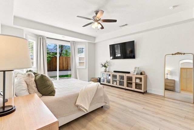 3835 Deer Ridge Ln, Auburn, CA 95602