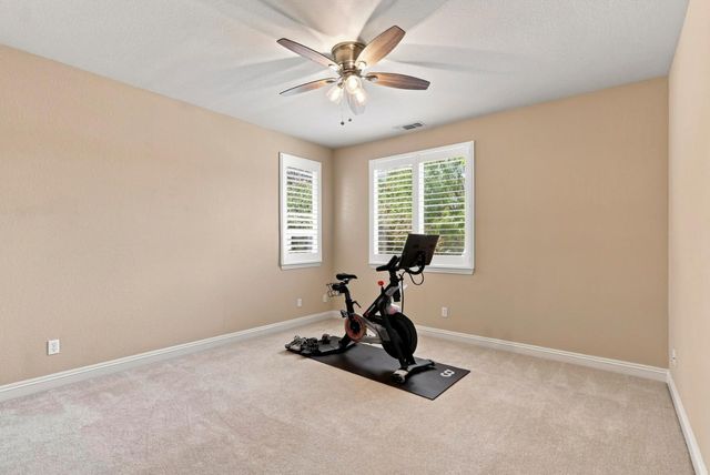 3835 Deer Ridge Ln, Auburn, CA 95602