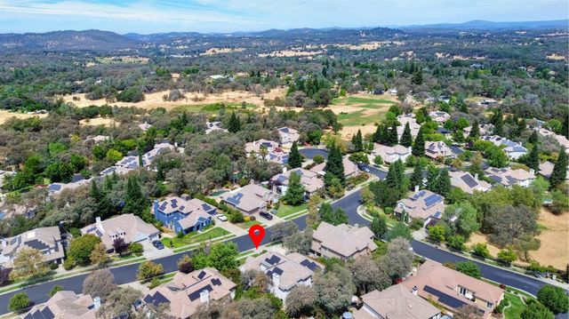 3835 Deer Ridge Ln, Auburn, CA 95602