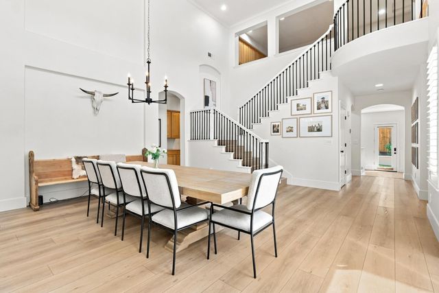 3835 Deer Ridge Ln, Auburn, CA 95602