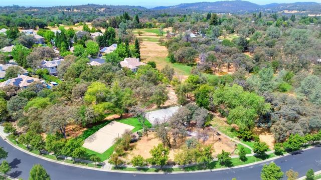 3835 Deer Ridge Ln, Auburn, CA 95602