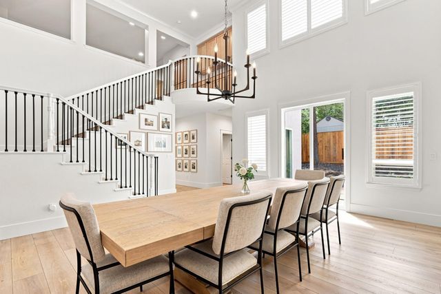3835 Deer Ridge Ln, Auburn, CA 95602