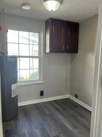2854 E 11th Avenue, Columbus, OH 43219