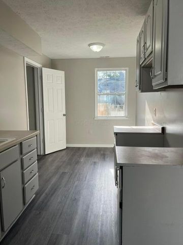 2854 E 11th Avenue, Columbus, OH 43219