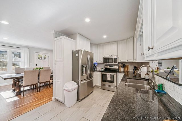 364 Morrow Drive, Eucha, OK 74342
