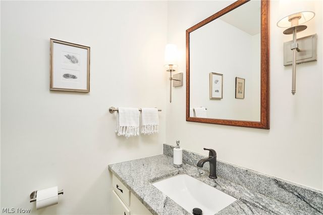 14125 Country River Lane, Newbury, OH 44065