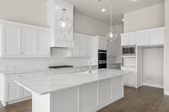 2001 Rockwood Lane, Mansfield, TX 76063