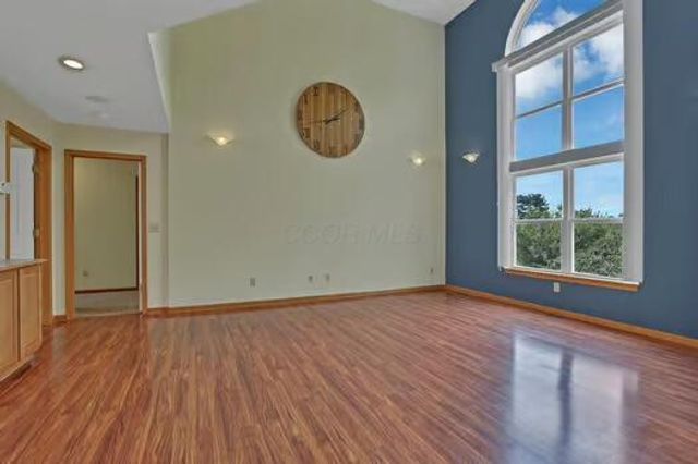 57 Blue Bonnett Drive, Heath, OH 43056