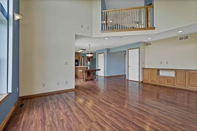 57 Blue Bonnett Drive, Heath, OH 43056