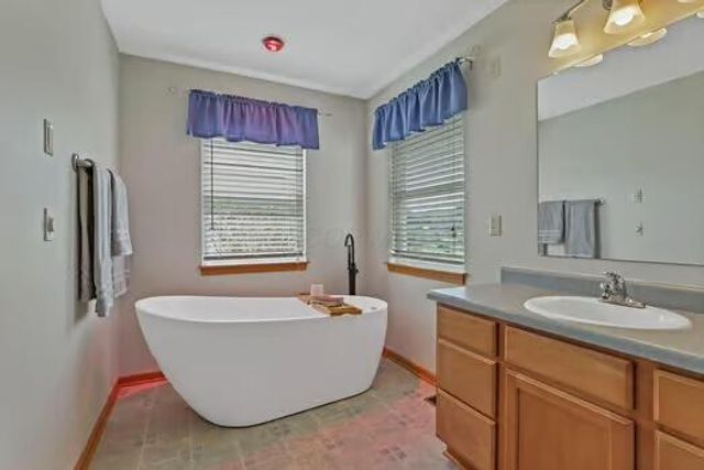 57 Blue Bonnett Drive, Heath, OH 43056