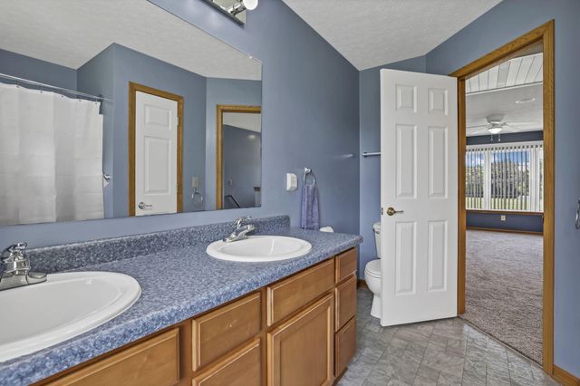 57 Blue Bonnett Drive, Heath, OH 43056