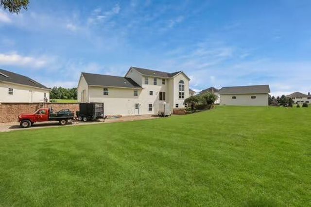 57 Blue Bonnett Drive, Heath, OH 43056