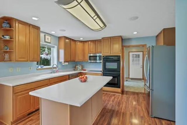 57 Blue Bonnett Drive, Heath, OH 43056