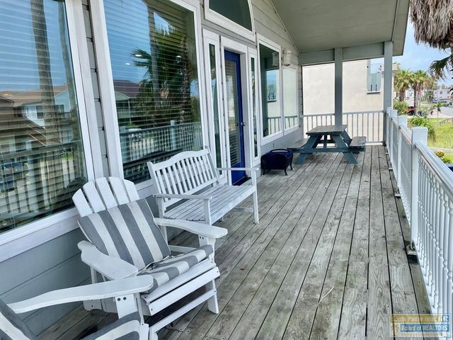 131 E Acapulco St., South Padre Island, TX 78597