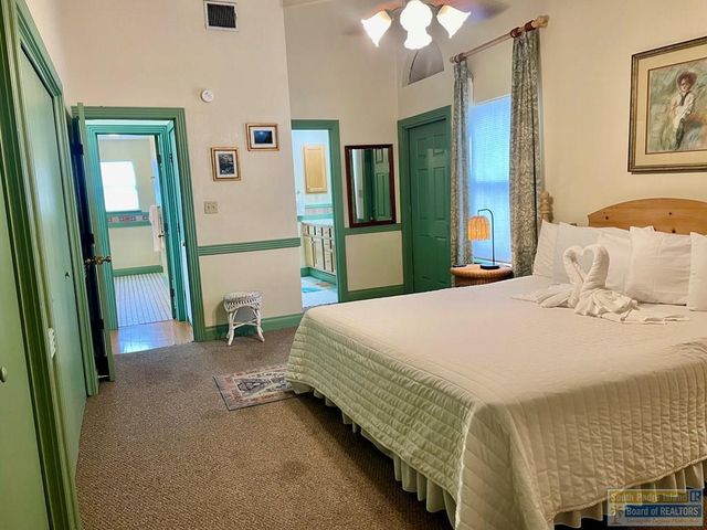 131 E Acapulco St., South Padre Island, TX 78597