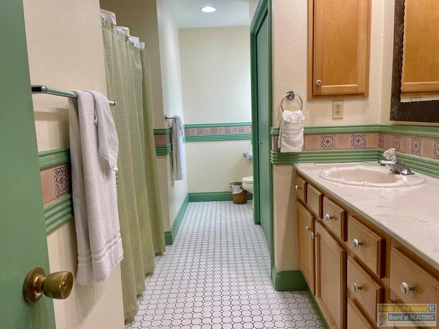 131 E Acapulco St., South Padre Island, TX 78597