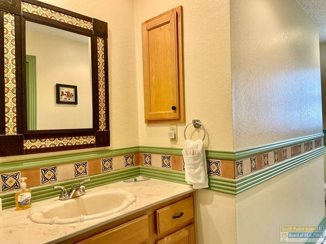 131 E Acapulco St., South Padre Island, TX 78597