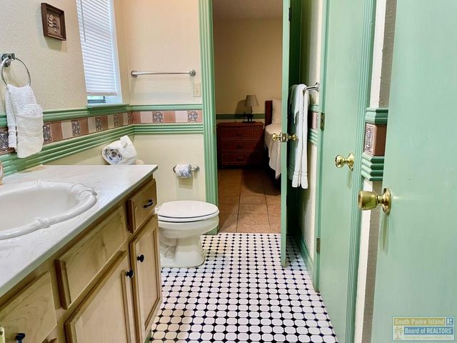 131 E Acapulco St., South Padre Island, TX 78597