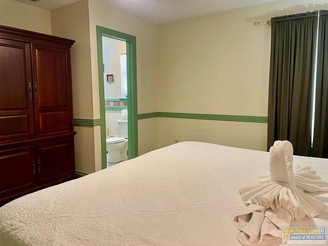 131 E Acapulco St., South Padre Island, TX 78597