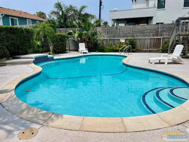 131 E Acapulco St., South Padre Island, TX 78597