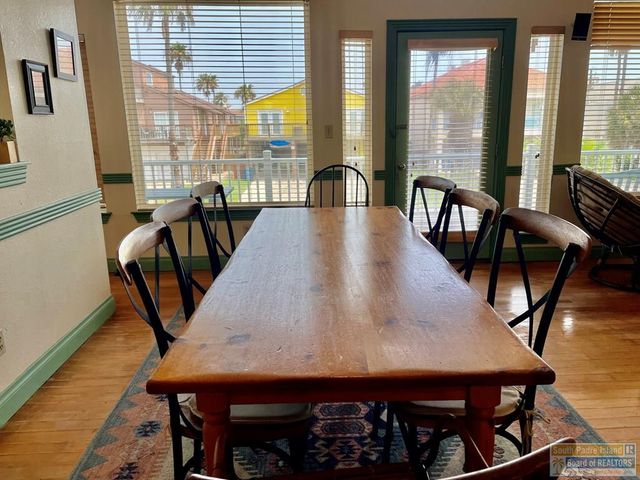 131 E Acapulco St., South Padre Island, TX 78597