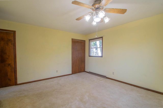 201 Oak Hill COURT, Watertown, WI 53094