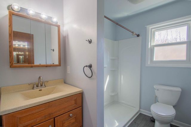 201 Oak Hill COURT, Watertown, WI 53094