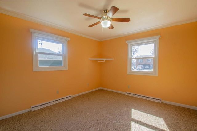 201 Oak Hill COURT, Watertown, WI 53094