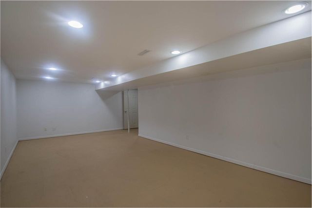 201 Oak Hill COURT, Watertown, WI 53094