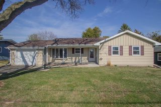 201 Oak Hill COURT, Watertown, WI 53094