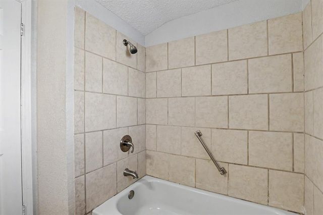 8101 S Miller Boulevard, Oklahoma City, OK 73159