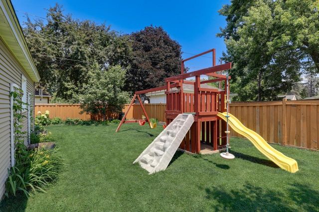 753 Idaho Avenue W, Saint Paul, MN 55117