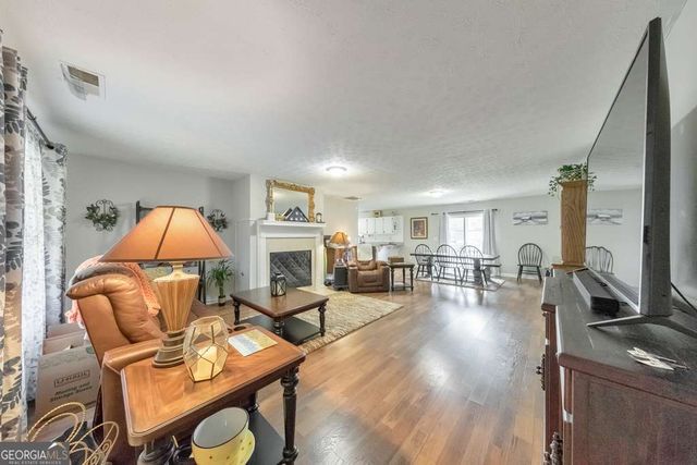 5434 Applewood Court, Acworth, GA 30102