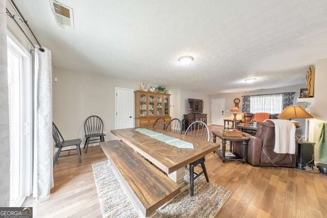 5434 Applewood Court, Acworth, GA 30102