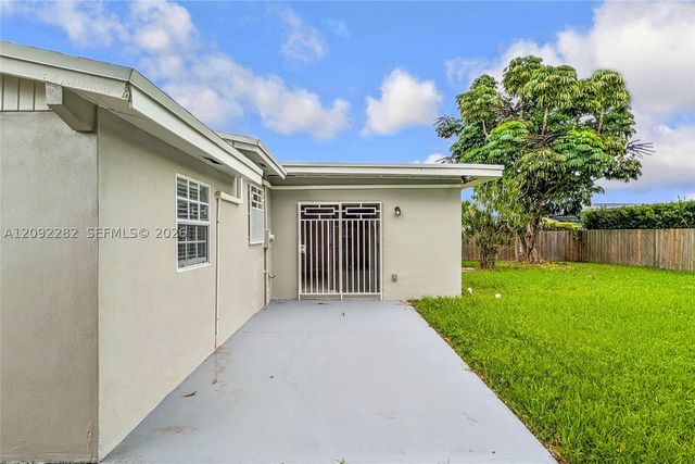 11822 SW 169th St, Miami, FL 33177