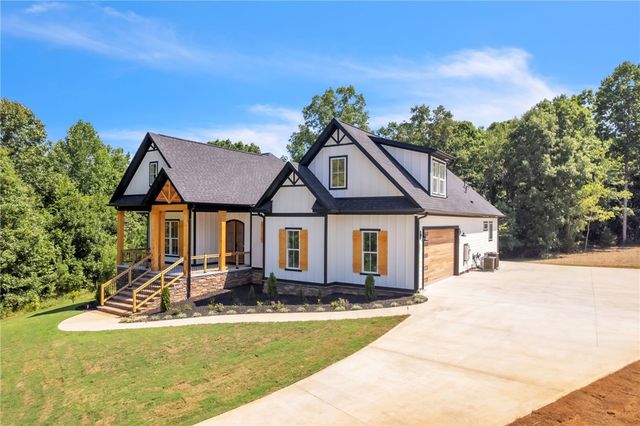 574 Paramount Drive, Seneca, SC 29678